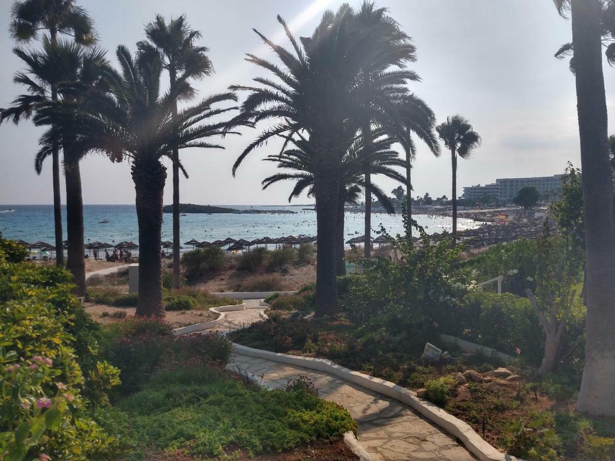 Nissi Golden Lovely One Bedroom With Spacious Terrace And Free Parking Апартаменти *